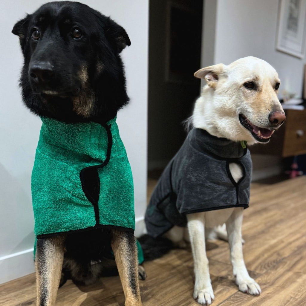 Super Absorbent, Calming Dog Bathrobe/Towel Grey